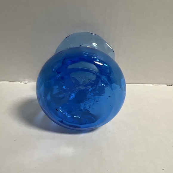 Pilgrim Glass Blue Glass Vase Hand Blown Applied Ribbon Made in USA - Picture 2 of 4